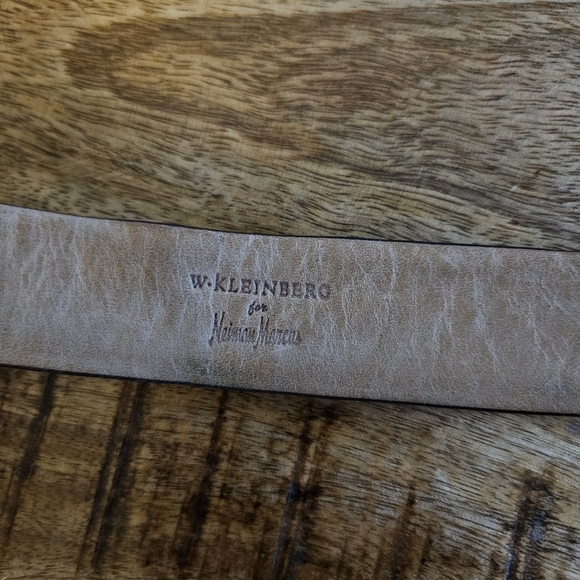 W. Kleinberg Neiman Marcus chocolate brown leather belt Gold tone buckle Size 36 - Picture 5 of 11